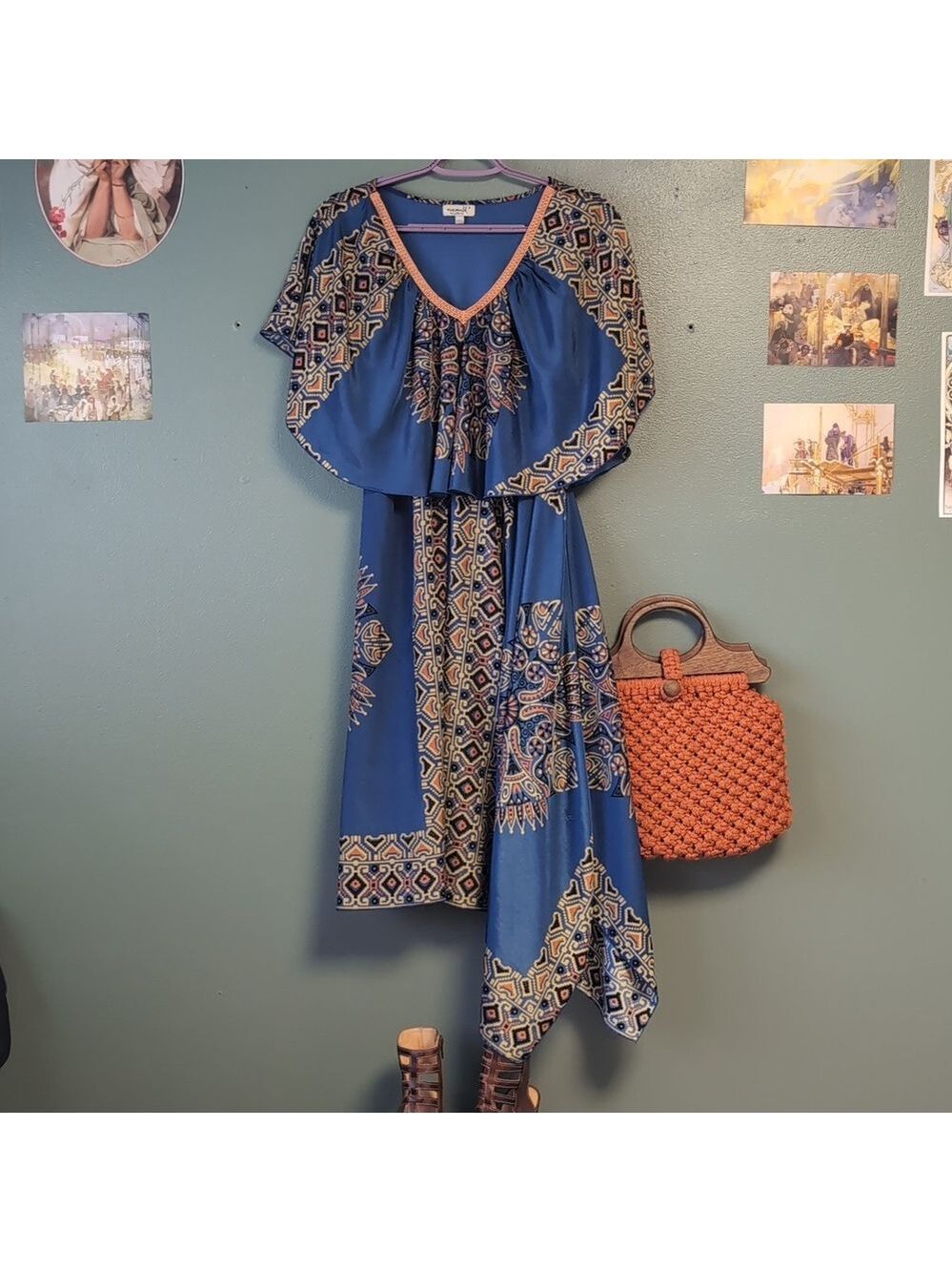 Cape & Drape Tribal Dress - Picture 12 of 12